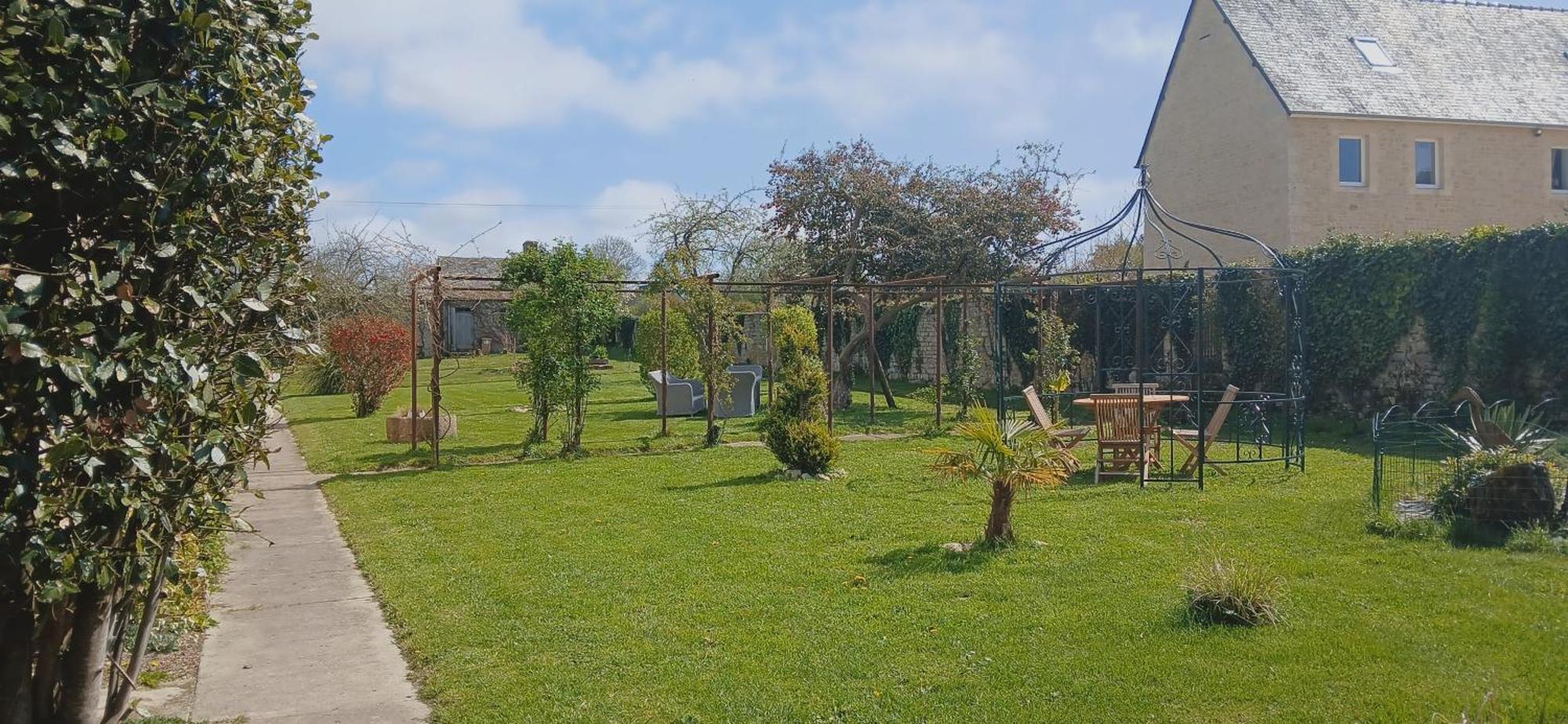 Mandeville-en-BessinFerme Aux Leopards Normands住宿加早餐旅馆 外观 照片